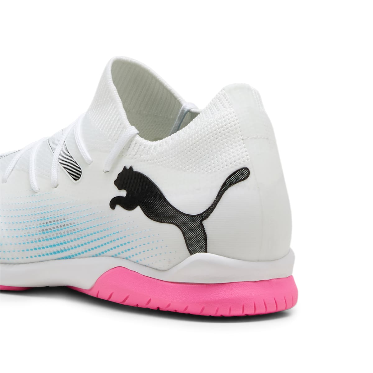 PUMA Future 7 Match It 'White Blue Pink' 107721-01