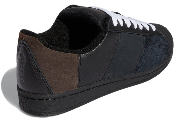 adidas originals Unisex Superstar 82 Panel Low-Top Sneakers Black GW0775