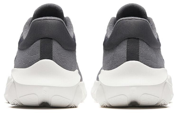ANTA Badminton Series Sneakers 'Grey' 112347790-4