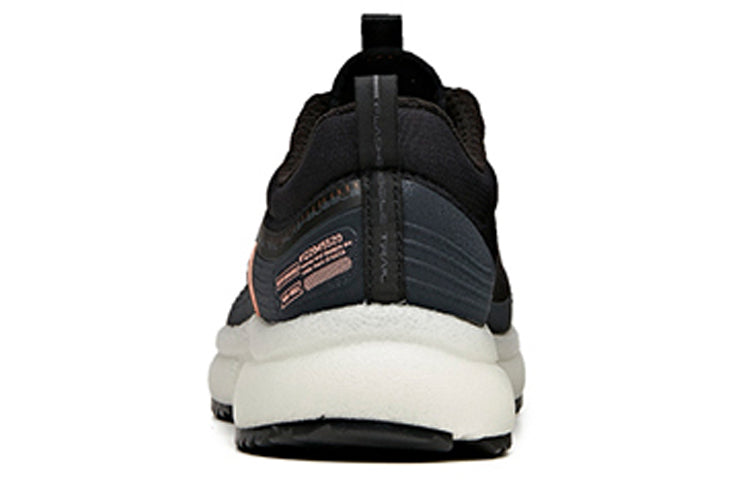 (WMNS) ANTA Running Series Sneakers Trail 'Black Grey White' 122045520-2