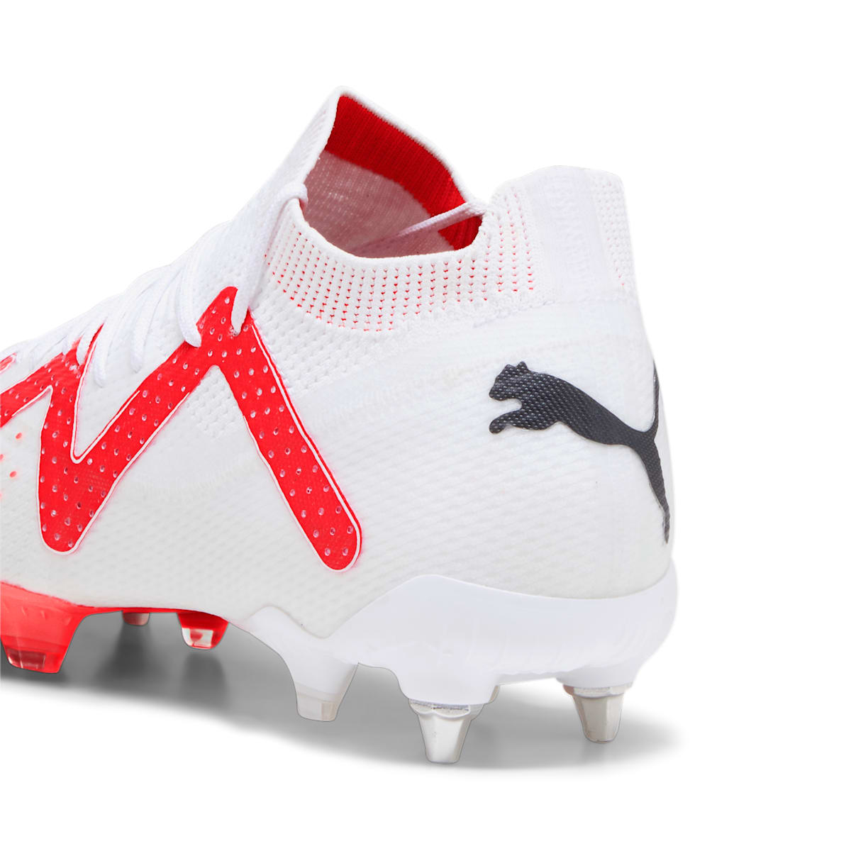 PUMA Future Ultimate MxSG 'White Black Fire Orchid' 107351-01