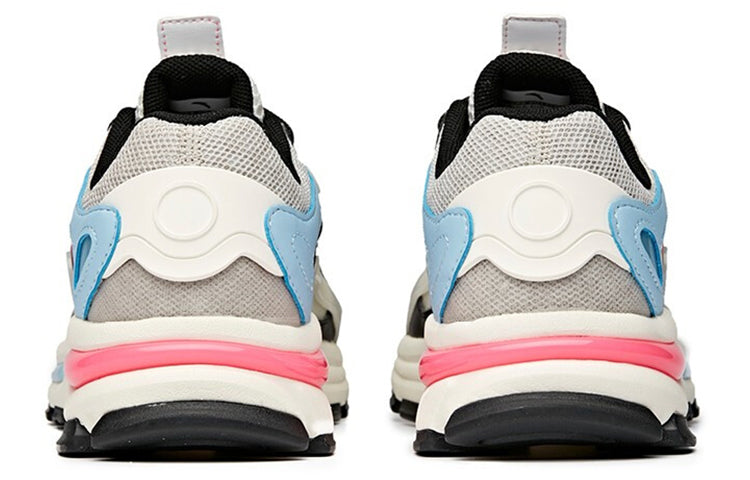 (WMNS) ANTA Life Series Sneakers 'White Black Grey' 122038899-4