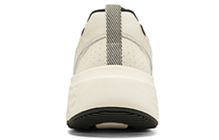 Skechers Mac Cushioning Delta 220353-NAT