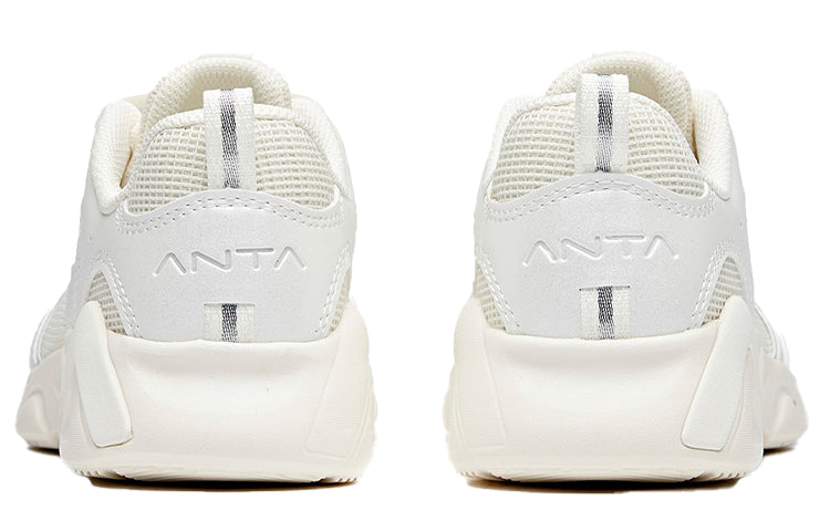 (WMNS) ANTA Running Series Sneakers 'White' 122015570-4