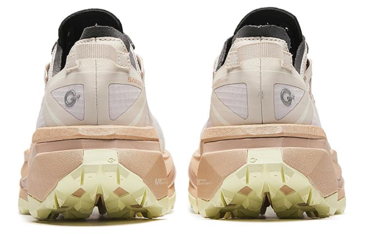 (WMNS) ANTA Running Series Sneakers 'White Beige Yellow' 122416602A-3
