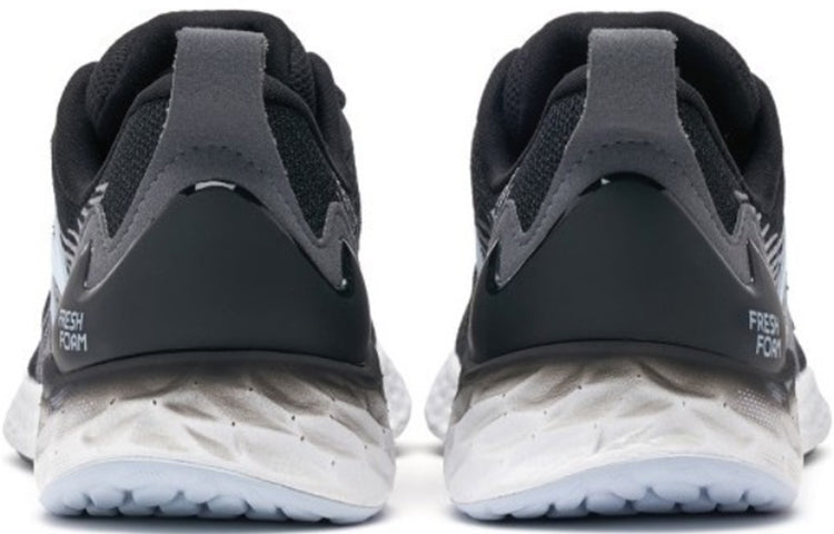 (WMNS) New Balance Fresh Foam Tempo 'Black Moon Dust' WTMPOBK