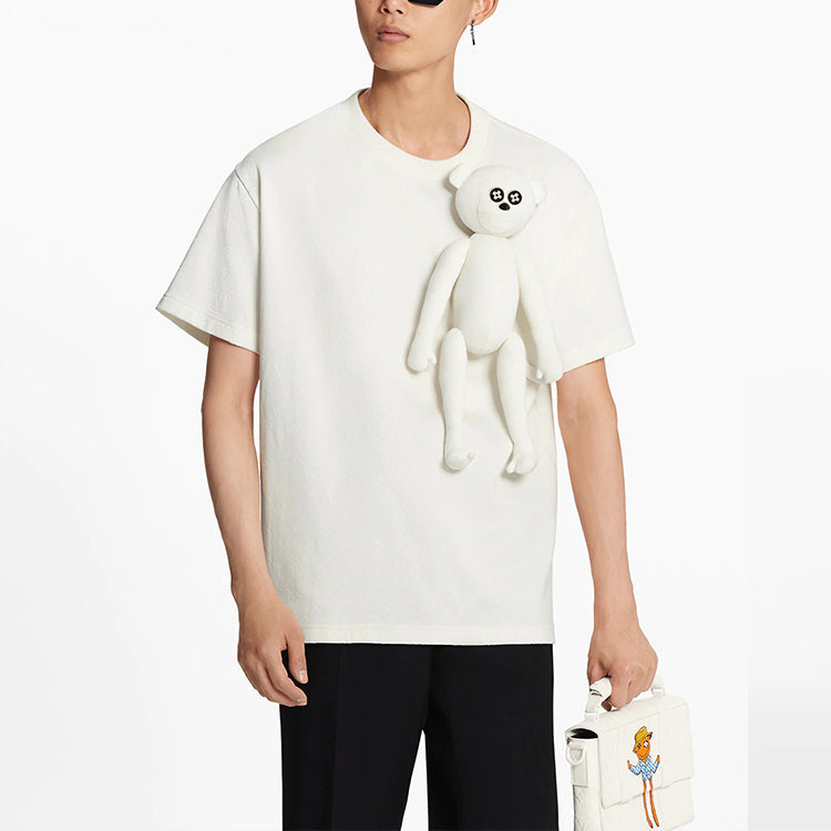 LOUIS VUITTON LV SS21 Doll Pendant Crewneck Short Sleeve For Men White 1A8P0O