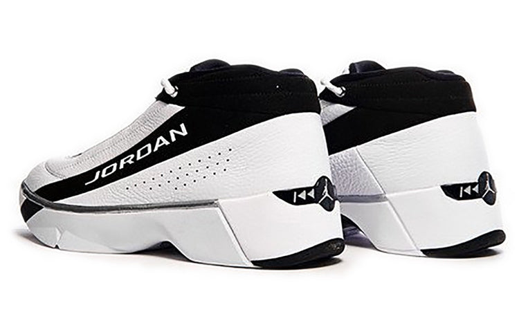 Air Jordan Team Showcase 'Metallic Silver' CD4150-100