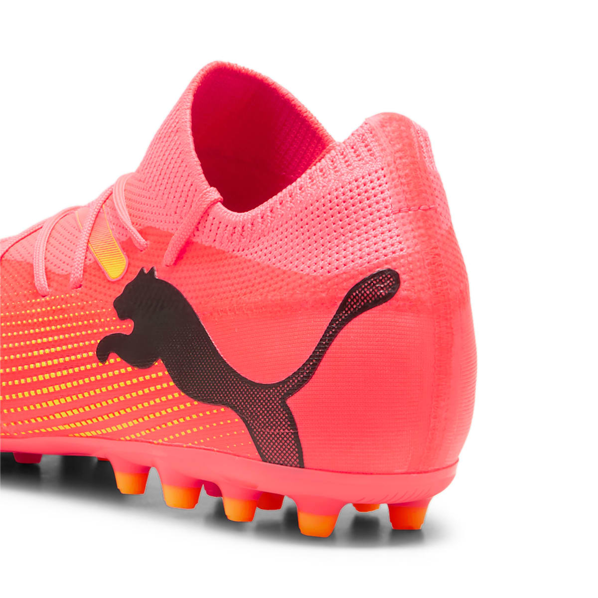 PUMA Future 7 Match Mg Soccer Shoes 'Red' 107719-03