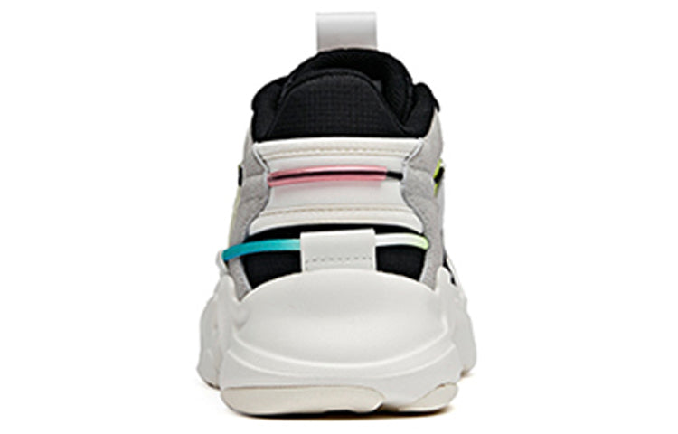 (WMNS) ANTA Walker Low 'Black White Blue' 122028889-3