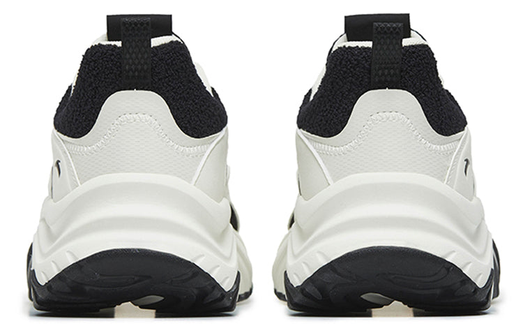 (WMNS) ANTA Bunny 'White Black' 122248887-3