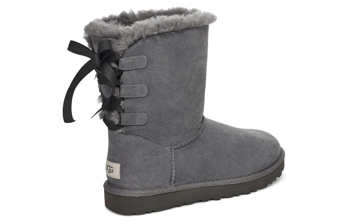 (WMNS) UGG Short Bow Stiefel Fleece Lined Gray 1110706-CHRC
