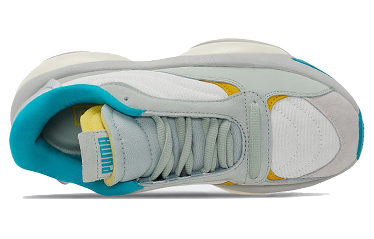 PUMA Alteration Moon Boot 'White Green Gray' 373245-01