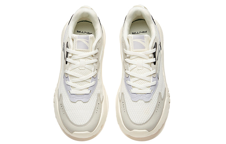 (WMNS) ANTA Life Series Sneakers 'White Grey Black' 122118845-1