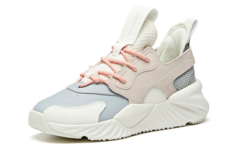 (WMNS) ANTA Life Series Sneakers 'White Pink Blue' 922018803-1