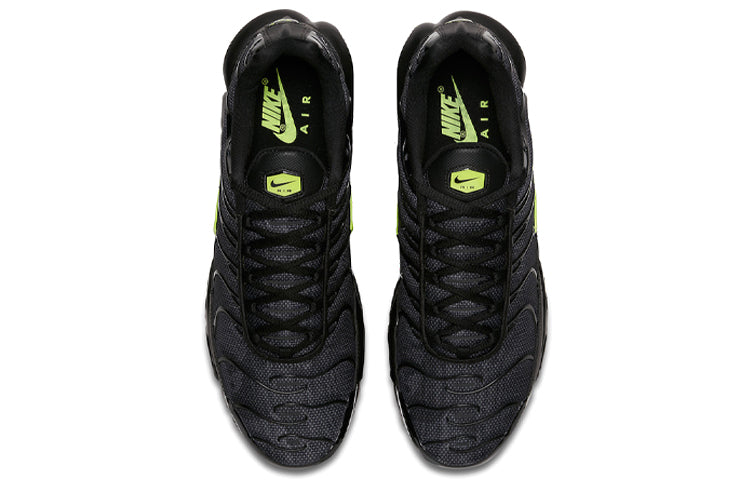 Nike Air Max Plus 'Night Ops' AJ2013-001