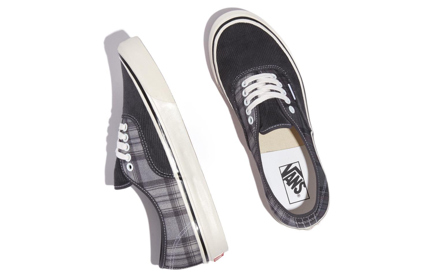 Vans Authentic 44 DX 'Black Blue' VN0005U81O7