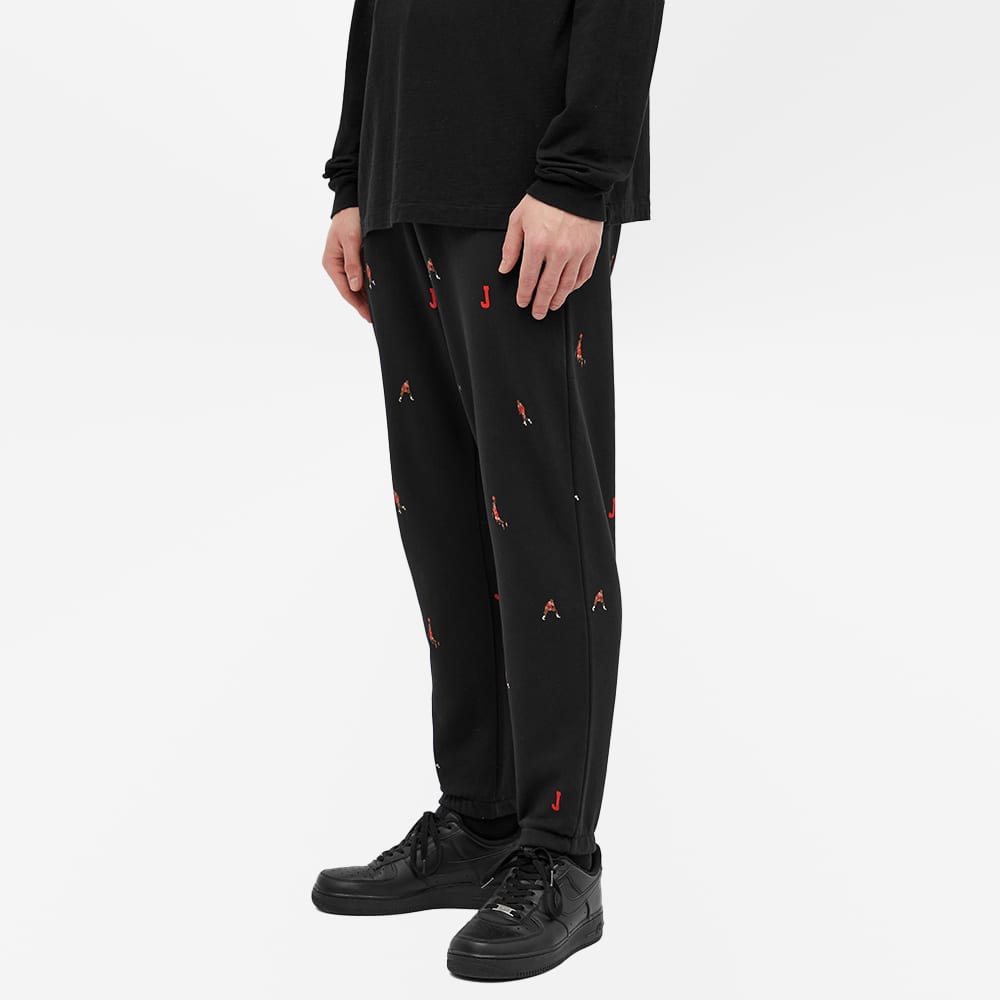 Air Jordan Essential DH3519-010