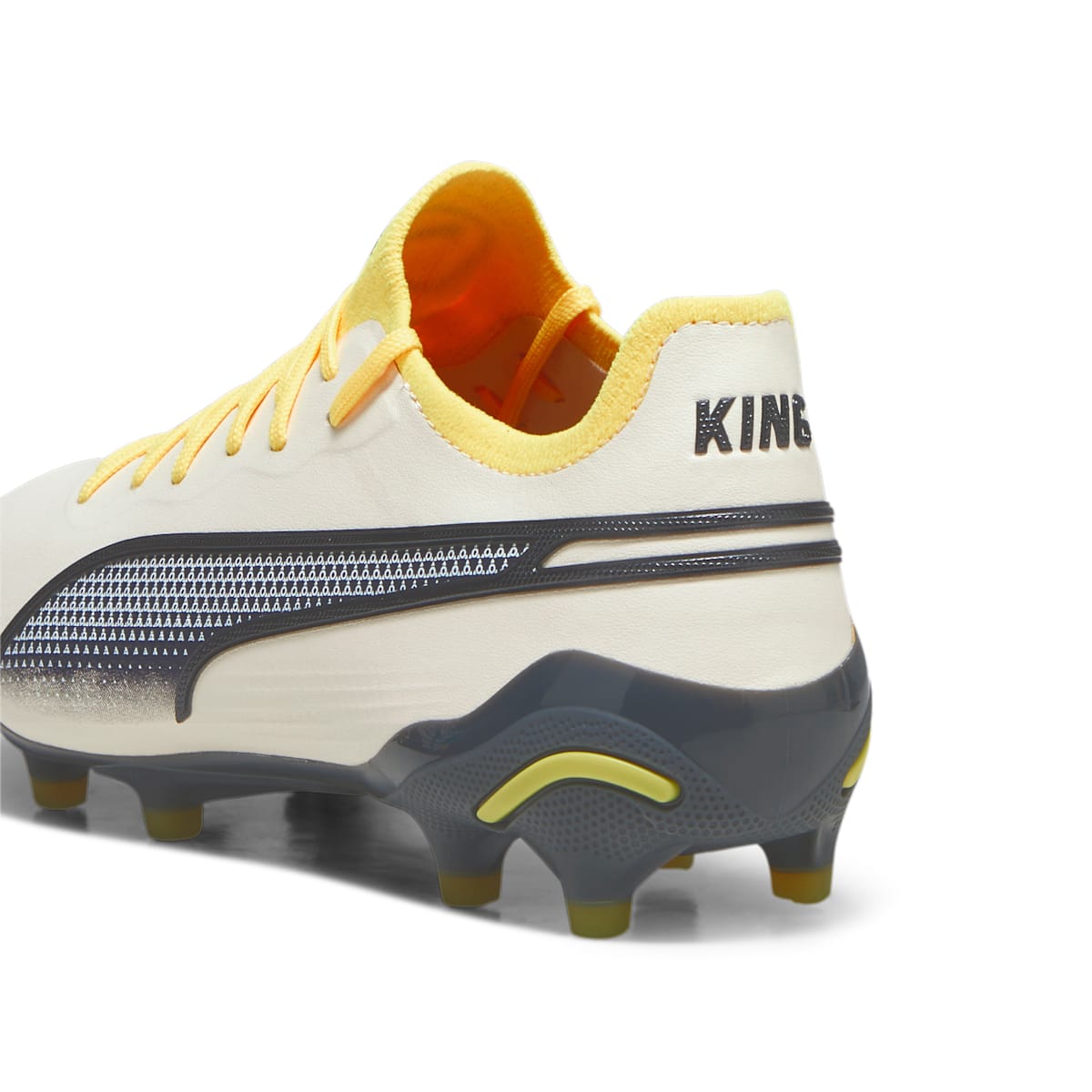 (WMNS) PUMA King Ultimate FG AG 'Voltage Pack' 107565-03