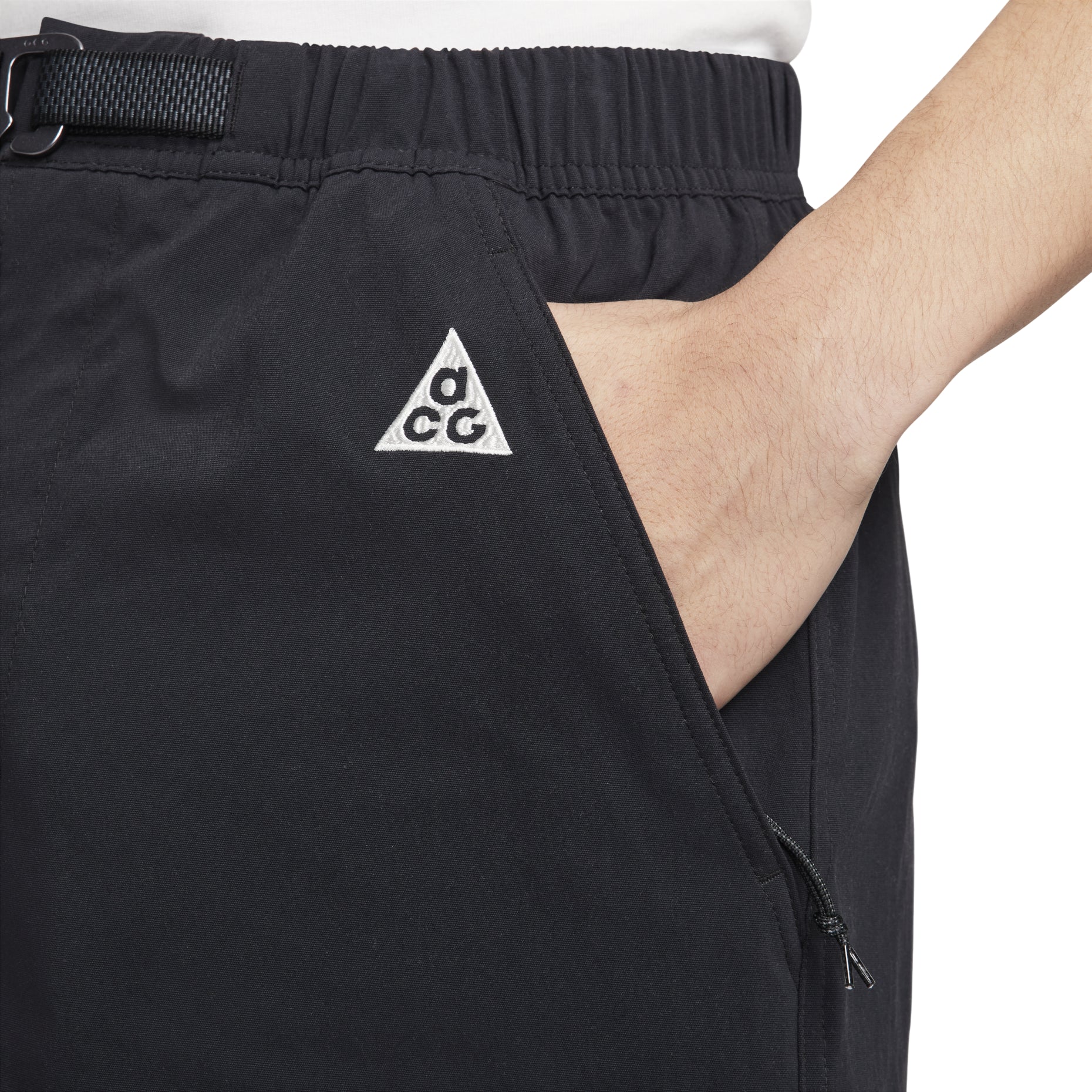 Nike ACG Hike Shorts Asia Sizing 'Black White' FN2431-010