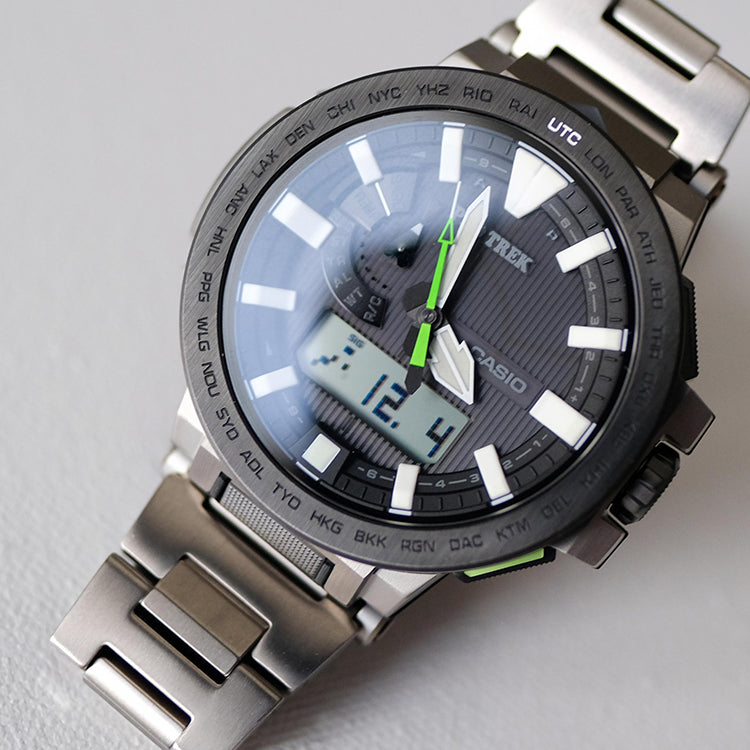 CASIO Male PRO TREK Japan / South Korea Fashion Sapphire Crystal Mens Black Analog PRX-8000T-7BDR
