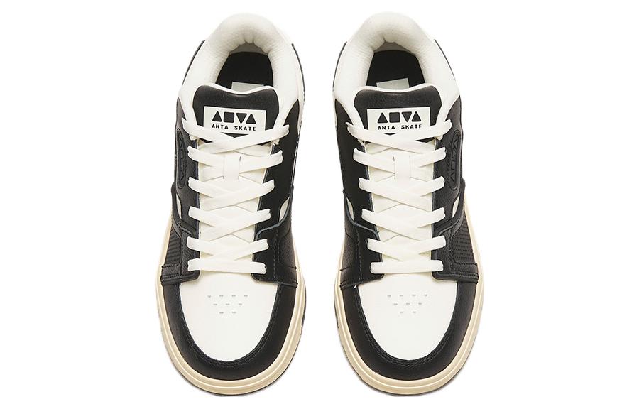 (WMNS) ANTA Lifestyle Low 'Black White' 122248026-1