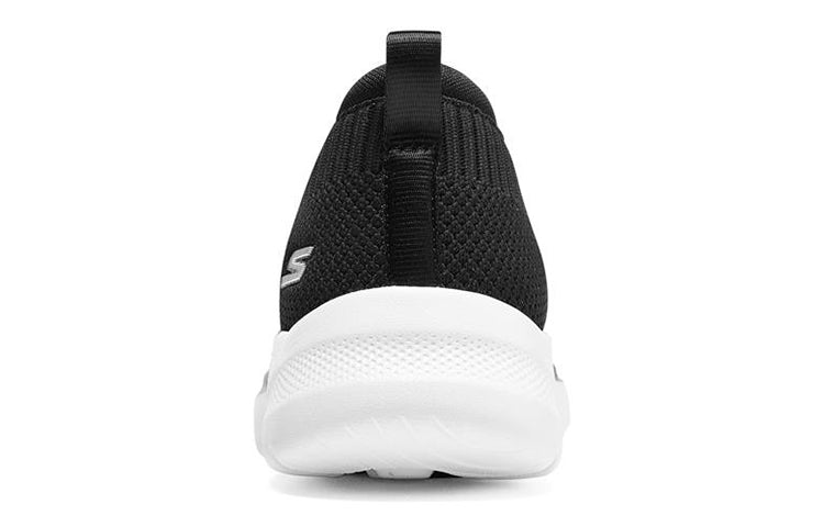 (WMNS) Skechers Go Walk 6 'Black White' 124557-BKW