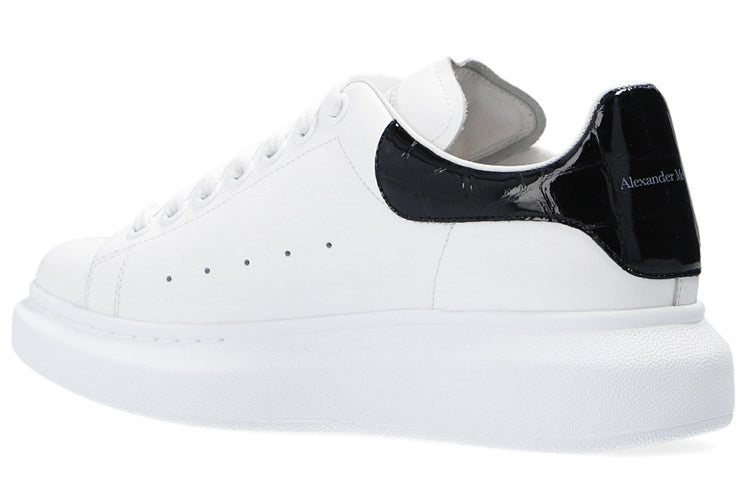 (WMNS) Alexander McQueen Oversized Sneaker 'White Black' 553770WHXMY9061