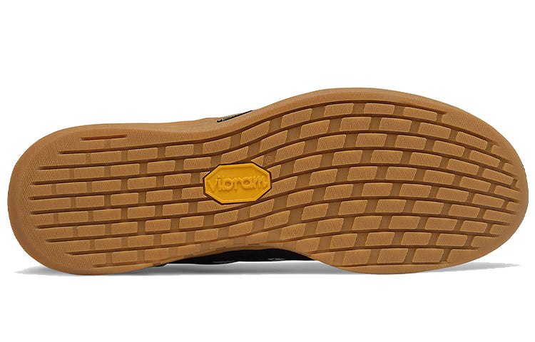 New Balance Minimus Prevail 'Black Gum' MXMPRG1