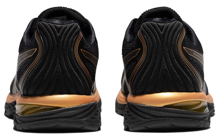 ASICS Gel-Stratus Low-Top Black/Gold 1011B428-001