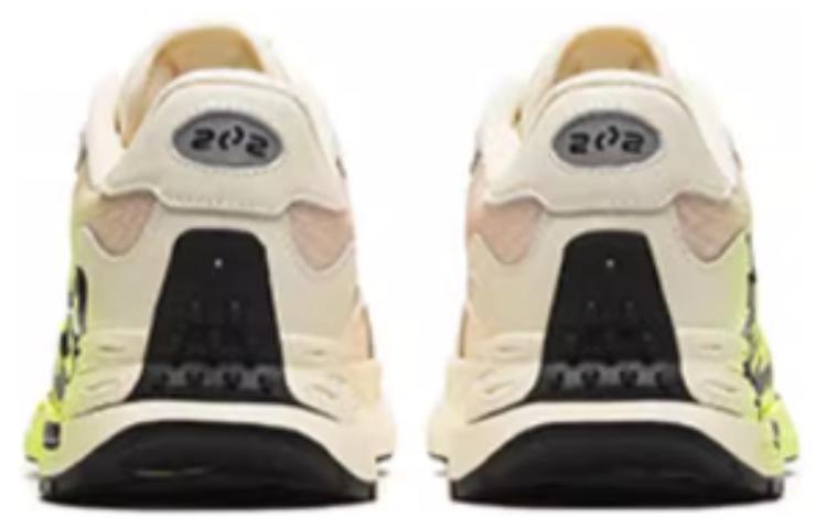 ANTA Running Series Sneakers 'Beige White Green' 112345580A-4