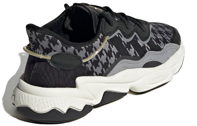 (WMNS) adidas Ozweego 'Herringbone Weave - Black' FV9757