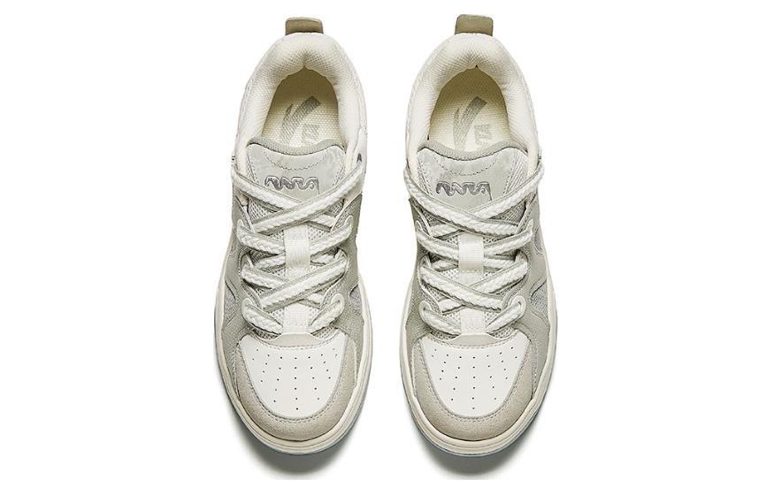 (WMNS) ANTA Life Series Sneakers 'Beige Green' 122428061-1