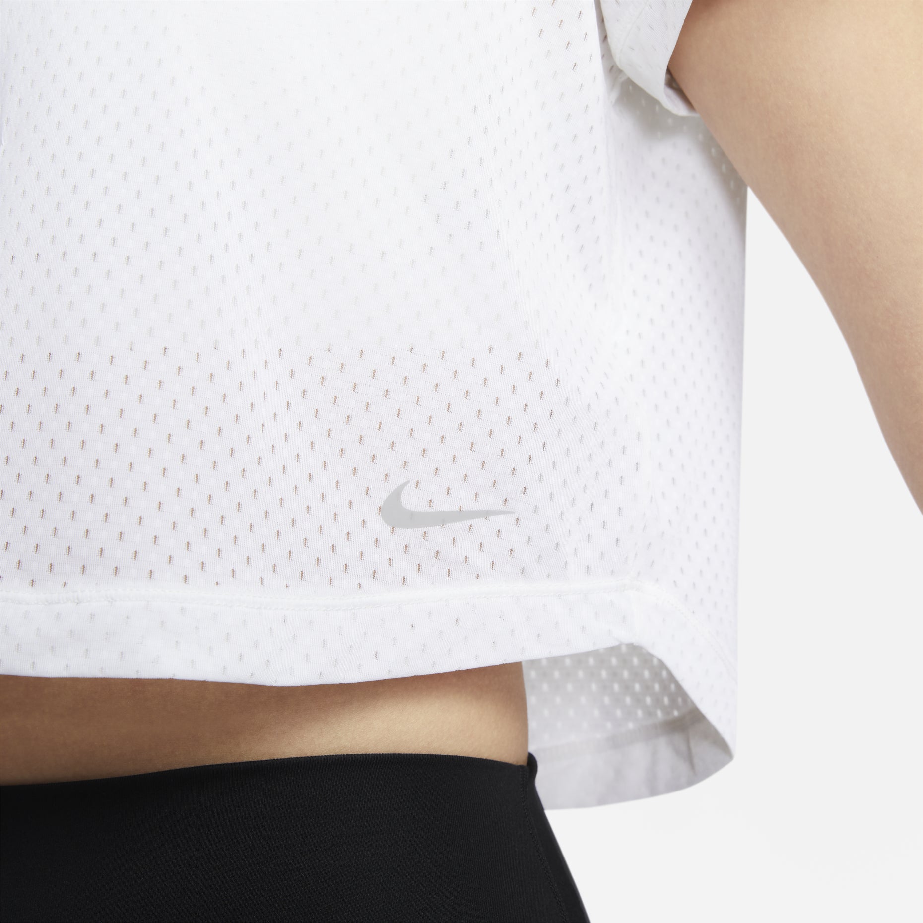 (WMNS) Nike One Classic Dri-FIT T-shirt Asia Sizing 'White' FN4118-100
