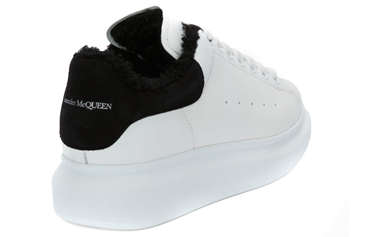 (WMNS) Alexander McQueen Oversized Sneaker 'White Black' 609650WIAFJ9061