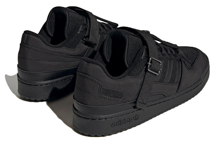 adidas Otiginals Tenis FORUM Low 'Black' IG7596