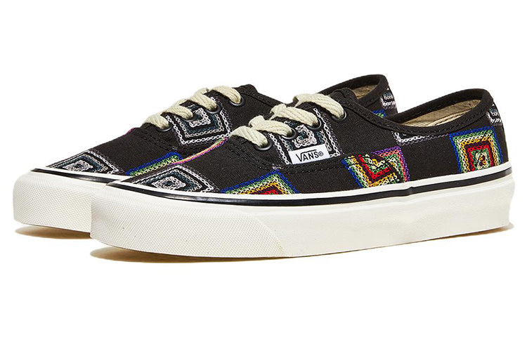 Vans Authentic 44 Low Top Skateboarding Shoes Unisex Black VN0A7Q5CBLK