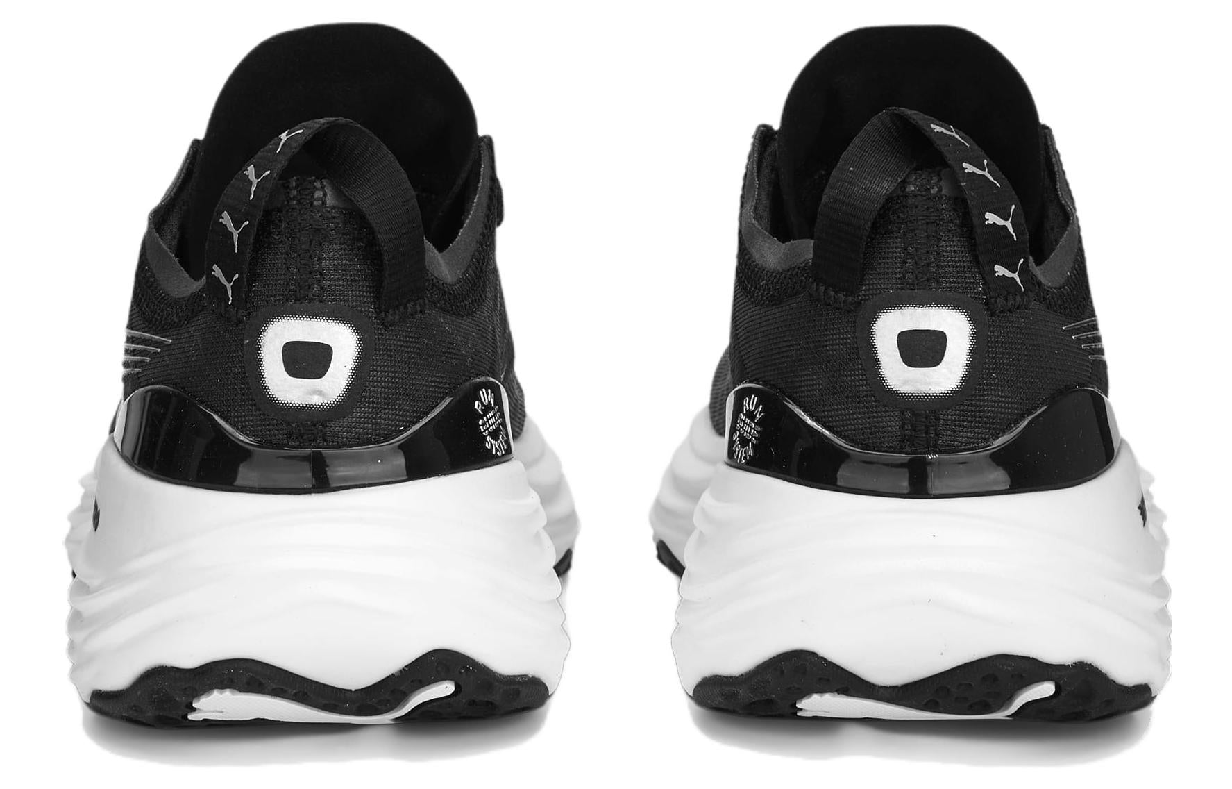 (WMNS) PUMA ForeverRun Nitro 'Black White' 377758-01