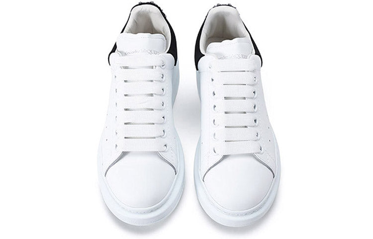 (WMNS) Alexander McQueen Oversized Shoes 'Off White Black' 667238WIAF29061