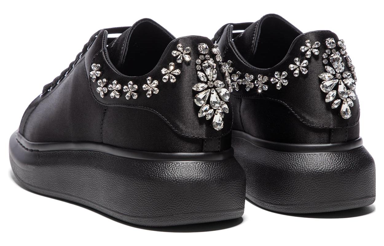 (WMNS) Alexander McQueen Larry Oversize Sneakers 'Black Silver' 701166W4SBA1081
