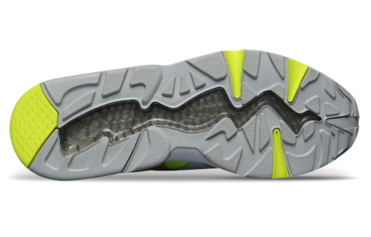 PUMA R698 Progressive Lace Up Running Shoes Grey/Green 362046-02