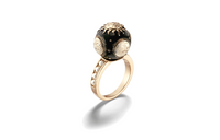 DIOR Metal Resin Pearl Black Lacquer Rings Women's Gold/Black
