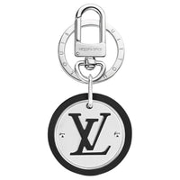 LOUIS VUITTON Lv Cut Circle Key Holder