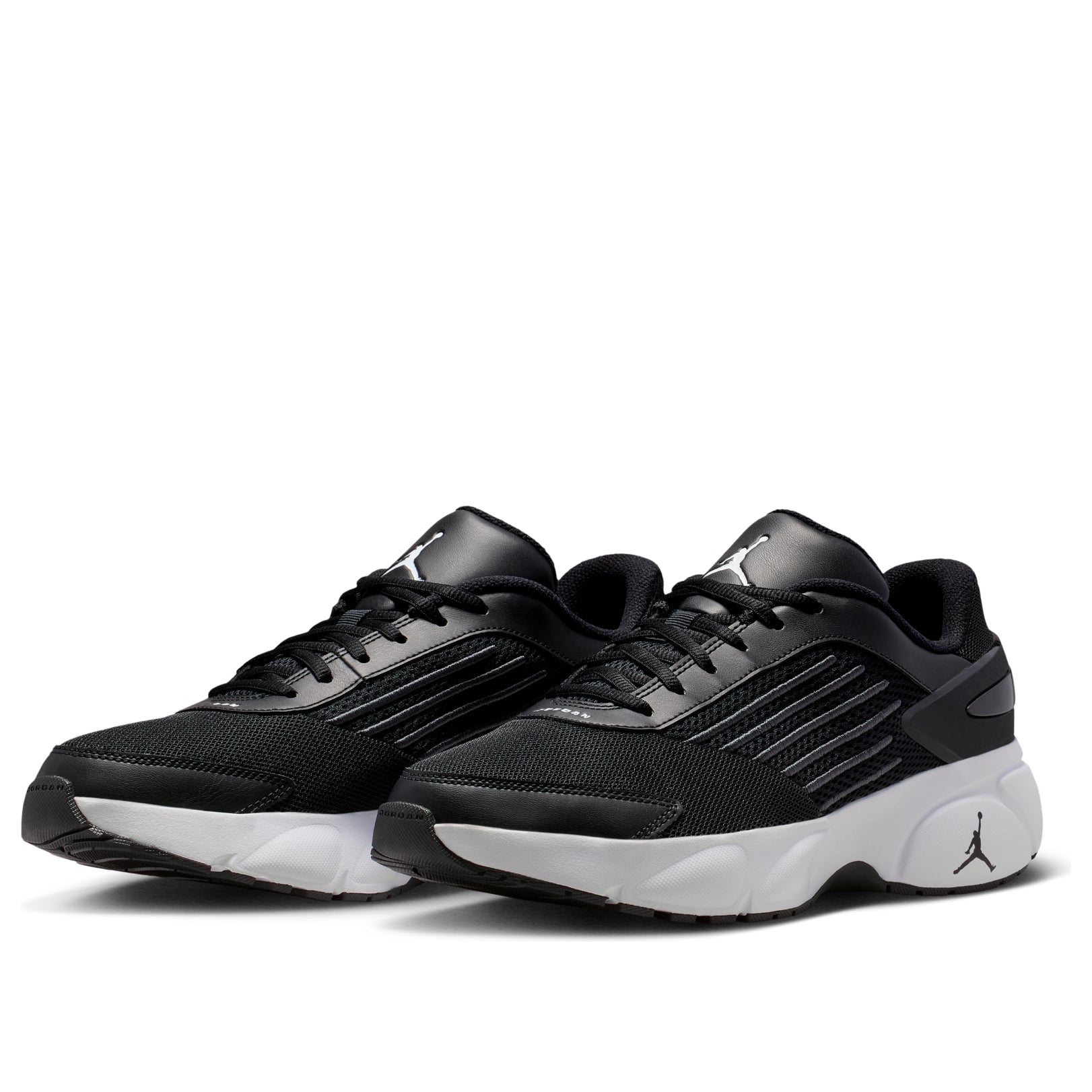 Air Jordan Trunner Flow 'Black White' IO2091-003