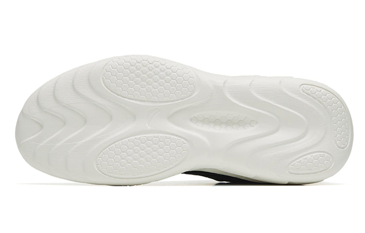 (WMNS) ANTA Running Shoes 'Black Gold White' 122247715-3