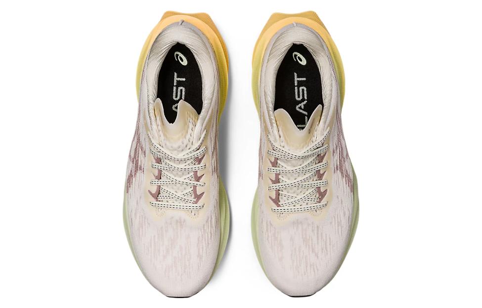 (WMNS) ASICS Novablast 3 'Cream Fawn' 1012B288-101