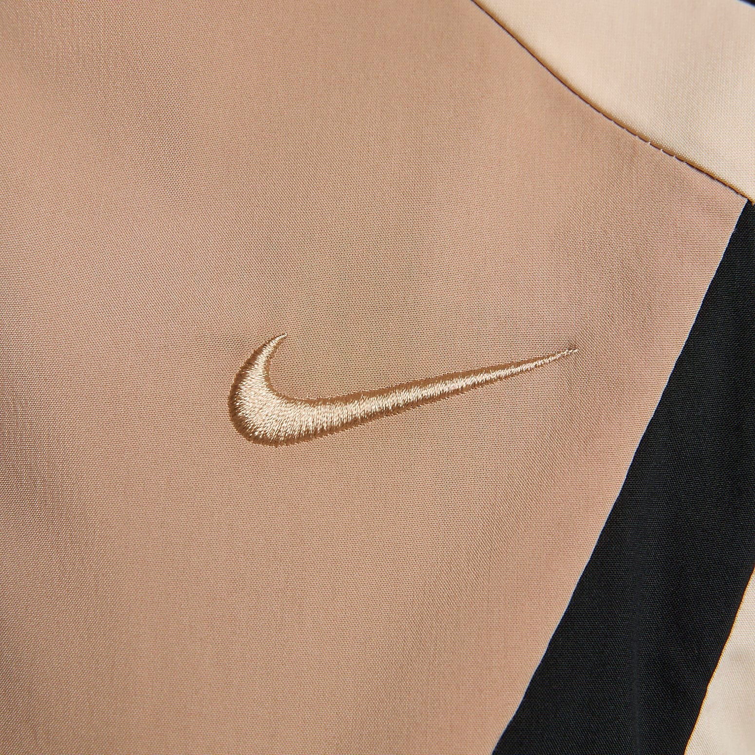 (WMNS) Nike Sportswear Collection Woven Jacket 'Beige Black' DV8308-200