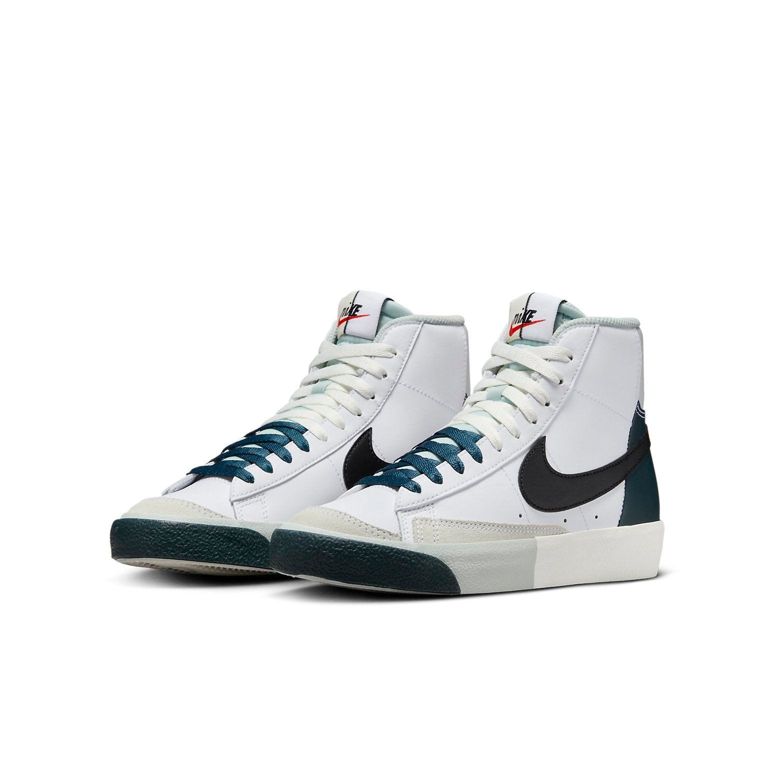 (GS) Nike Blazer Mid '77 Remix 'Split White Spruce' FN6937-101