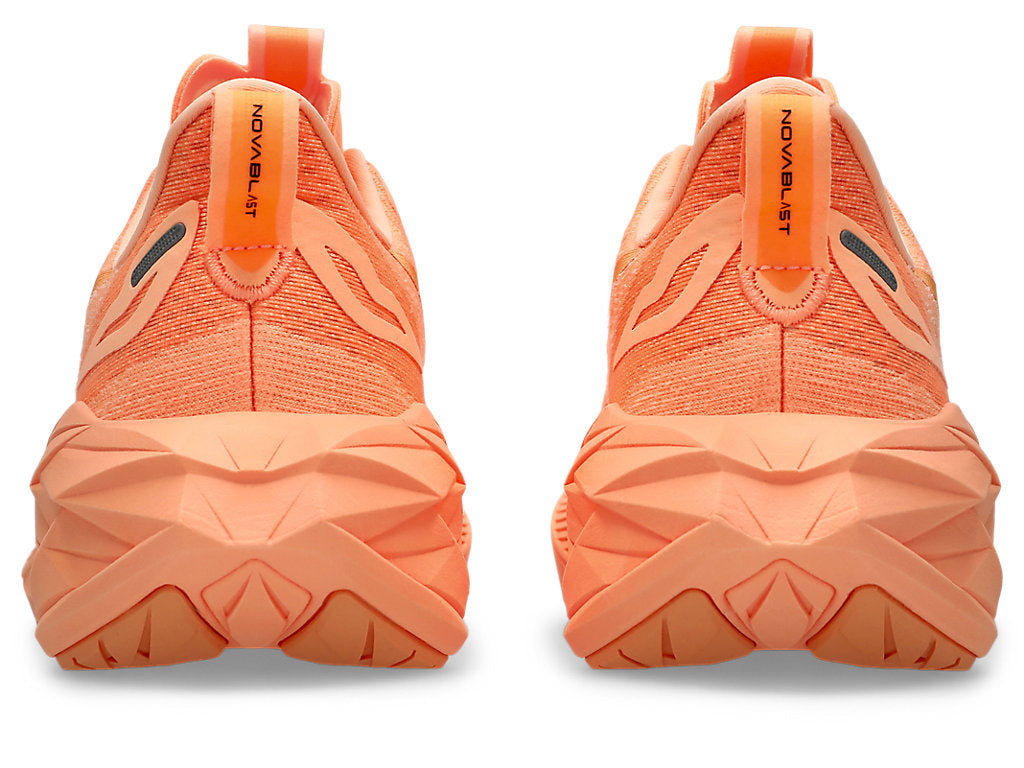ASICS Novablast 4 LE 'Bright Sunstone Orange' 1011B887-800