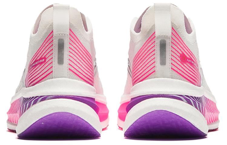 (WMNS) ANTA Horsepower 'White Pink' 922425588-1